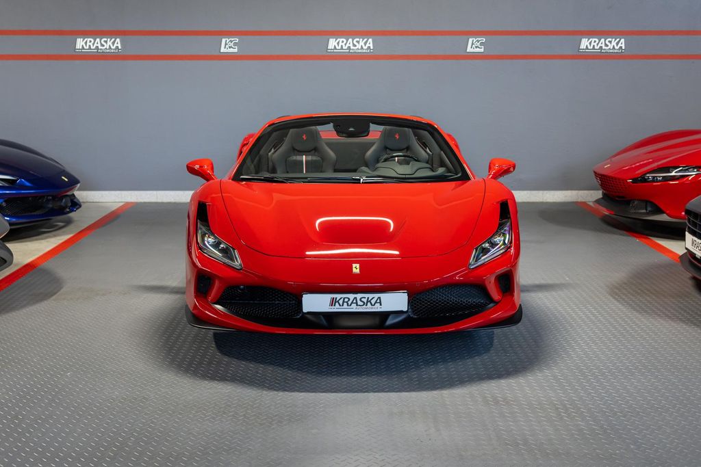 Ferrari F8 2021