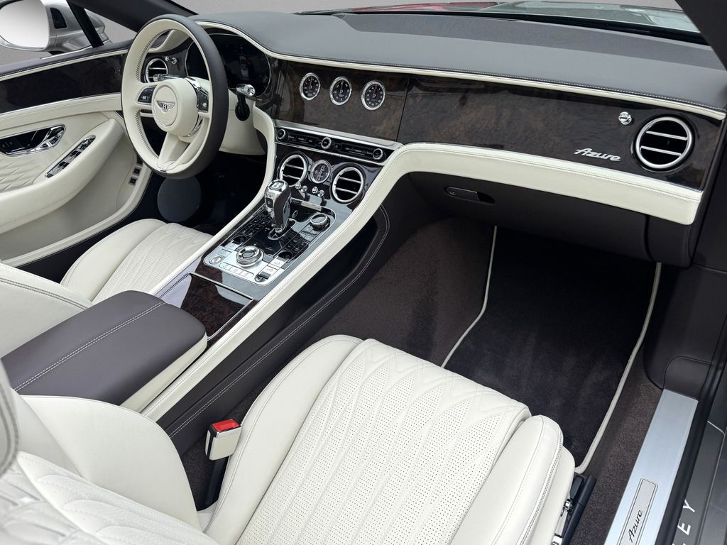 Bentley Continental GTC 2025