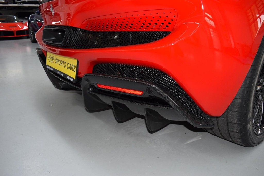 Ferrari 296 GTS 2025