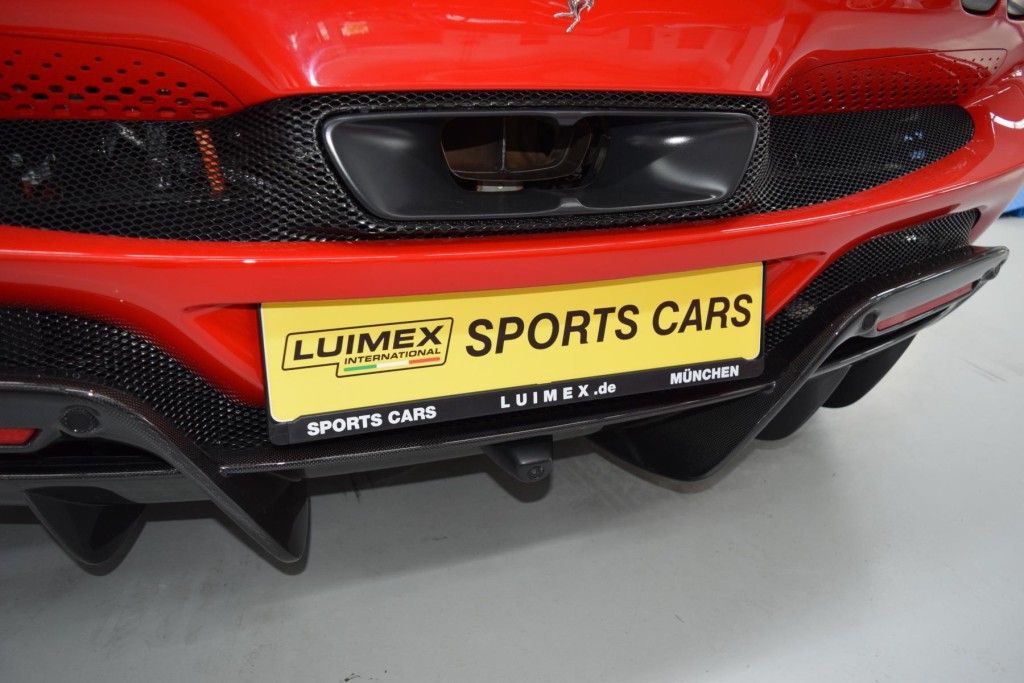 Ferrari 296 GTS 2025