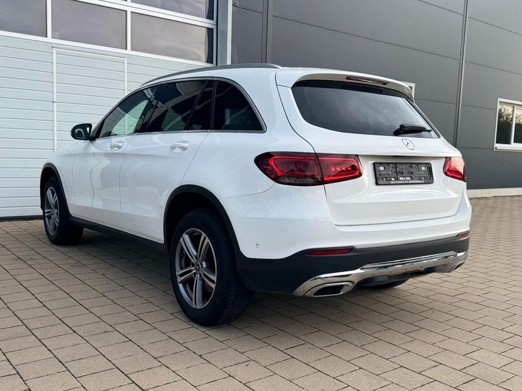 Mercedes-Benz GLC 300 2021