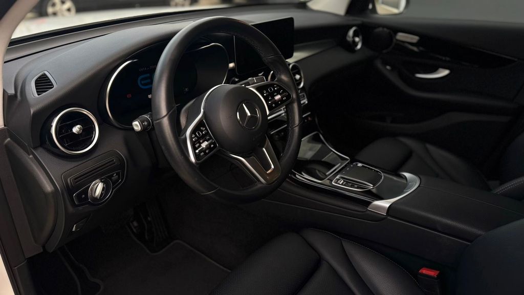 Mercedes-Benz GLC 300 2021