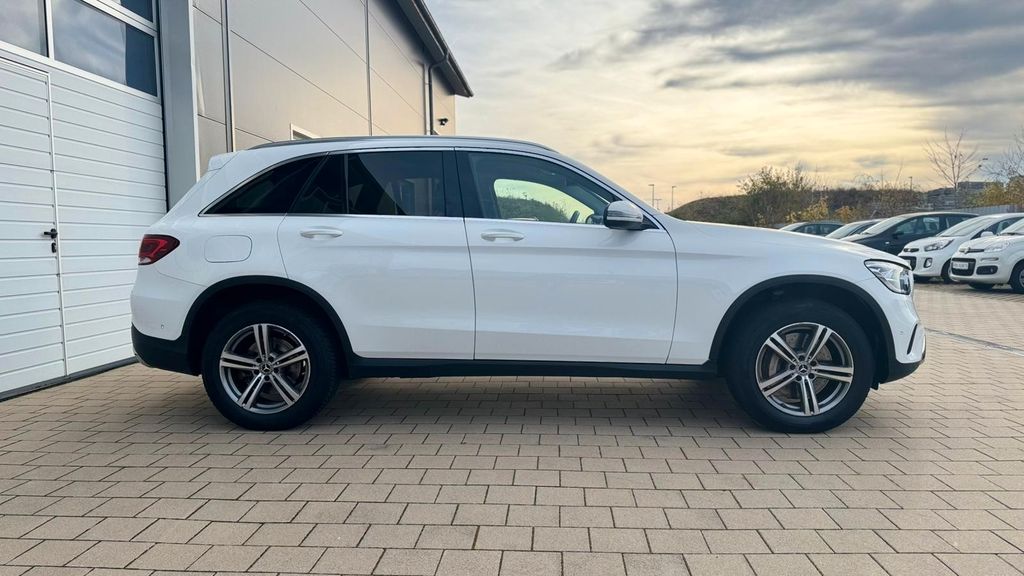 Mercedes-Benz GLC 300 2021