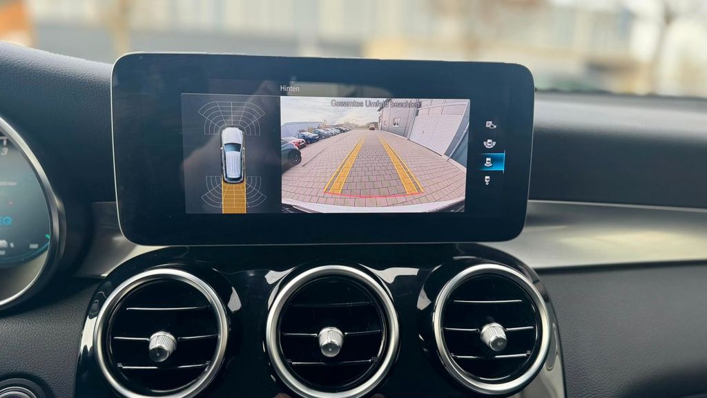 Mercedes-Benz GLC 300 2021