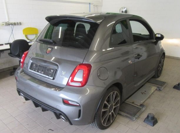 Abarth 595 2023