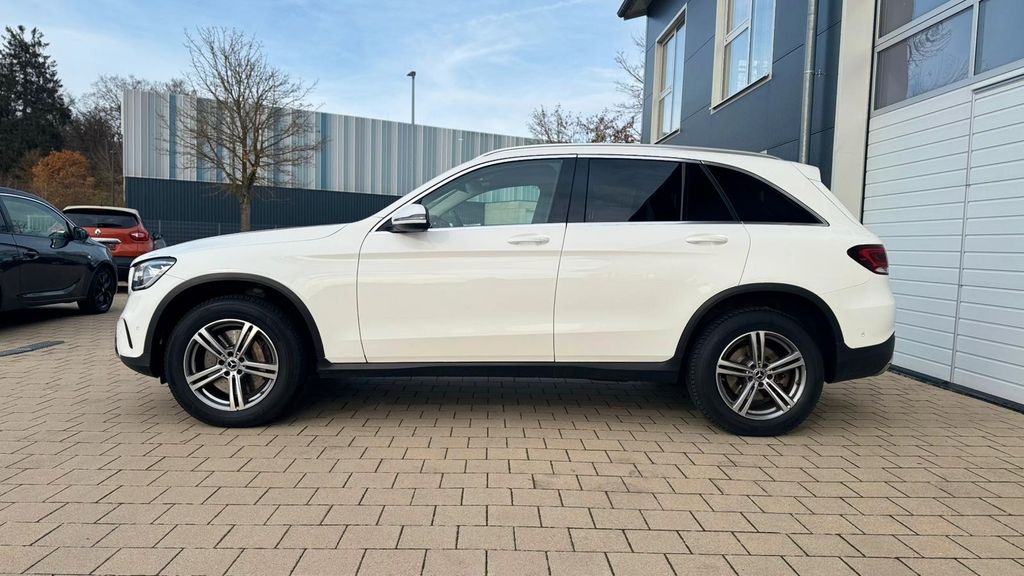 Mercedes-Benz GLC 300 2021