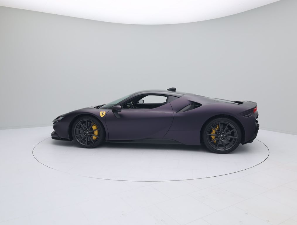 Ferrari SF90 2023