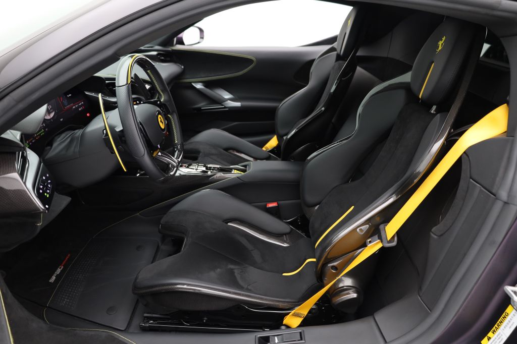Ferrari SF90 2023