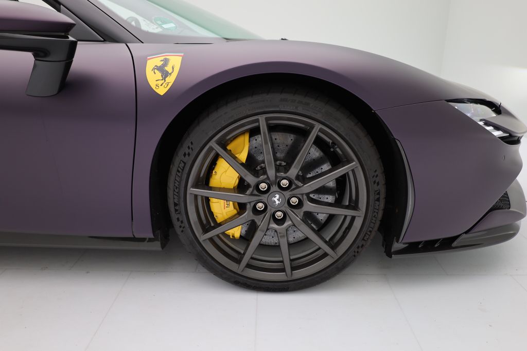 Ferrari SF90 2023