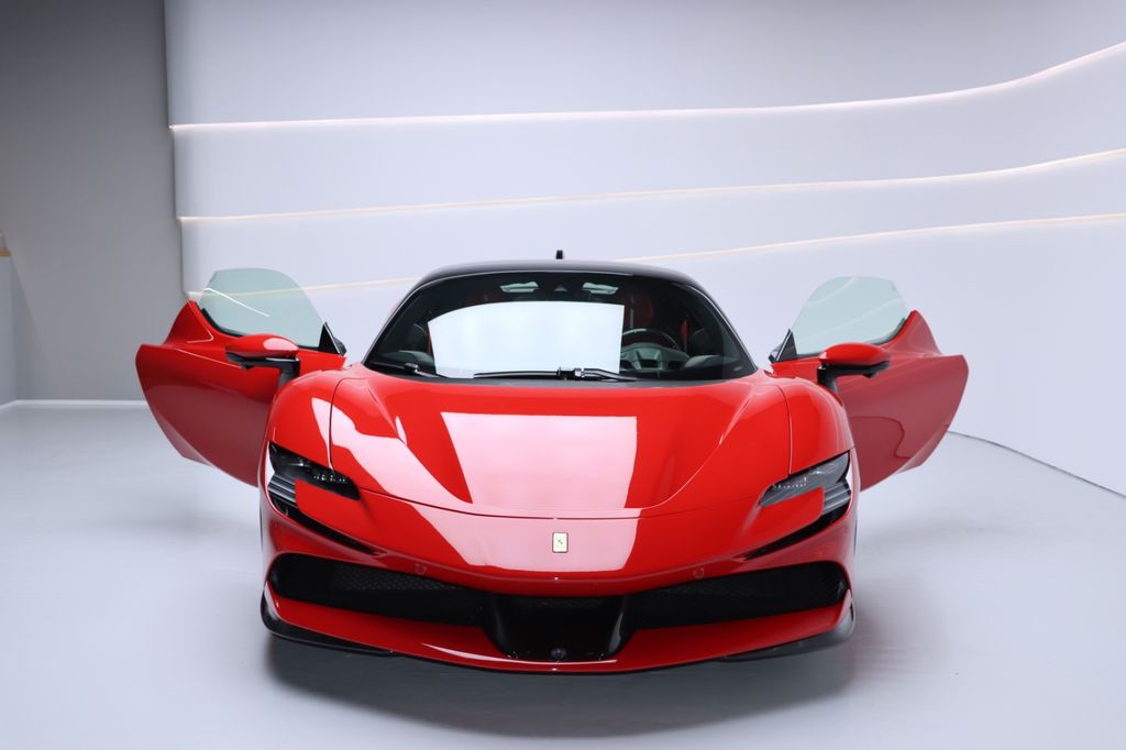 Ferrari SF90 2023