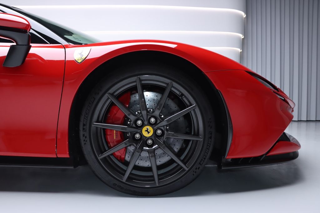 Ferrari SF90 2023