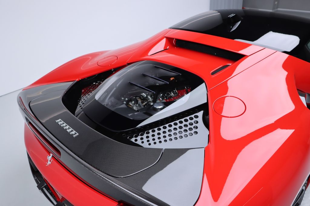 Ferrari SF90 2023