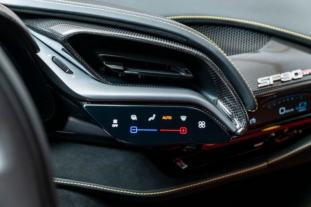 Ferrari SF90 2023