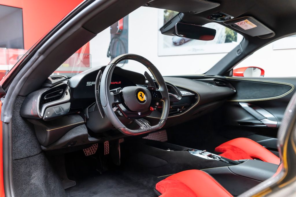 Ferrari SF90 2023