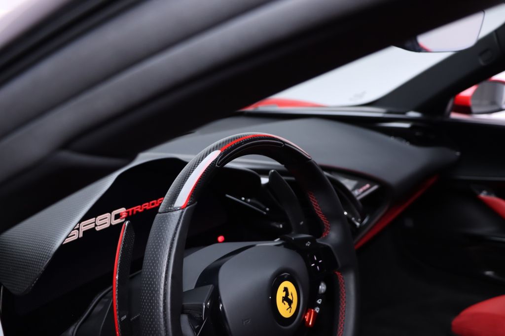 Ferrari SF90 2023