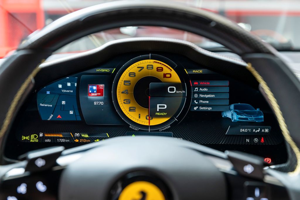 Ferrari SF90 2023