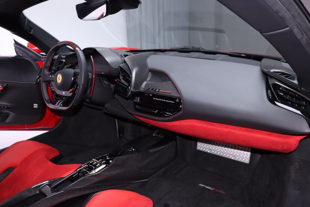 Ferrari SF90 2023