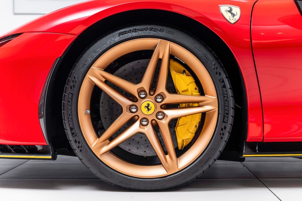 Ferrari SF90 2023