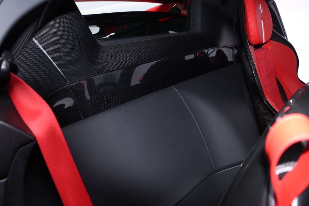 Ferrari SF90 2023