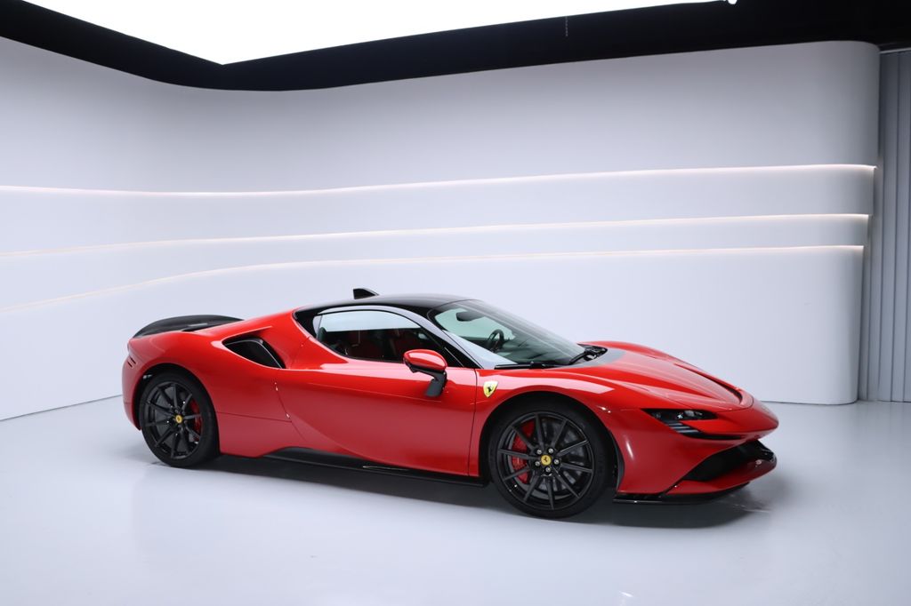 Ferrari SF90 2023