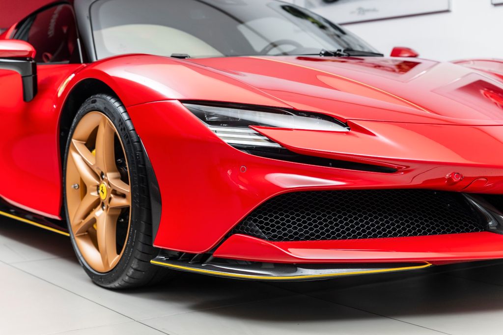 Ferrari SF90 2023