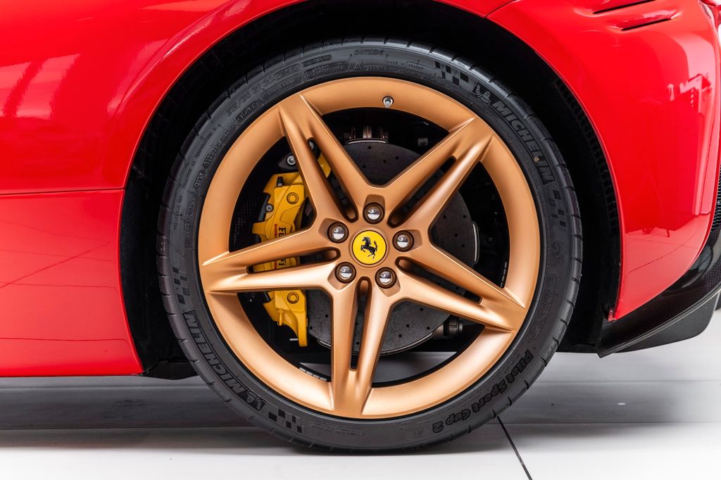 Ferrari SF90 2023