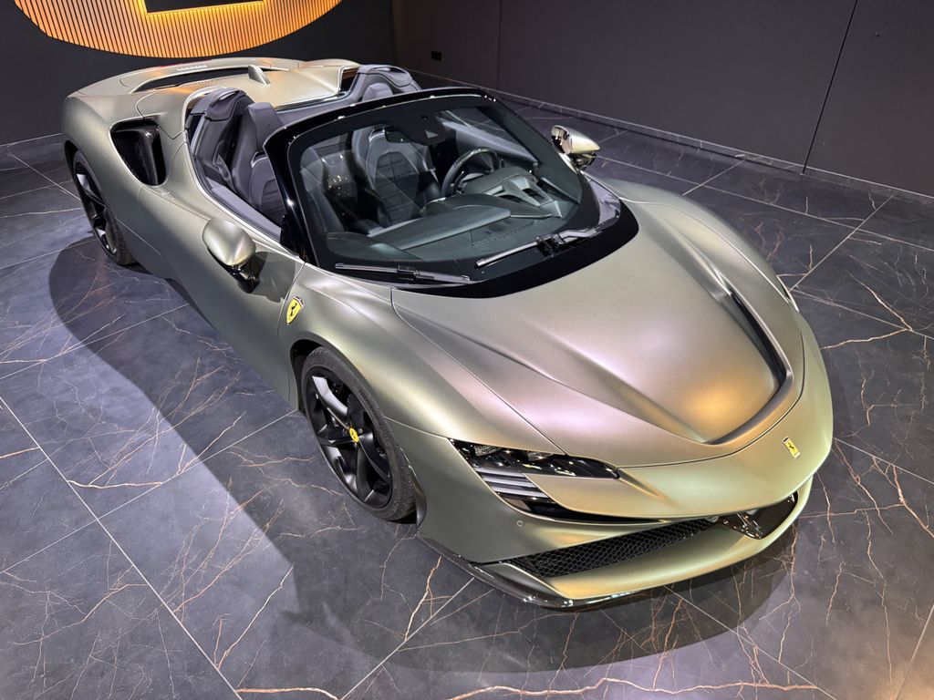 Ferrari SF90 2024