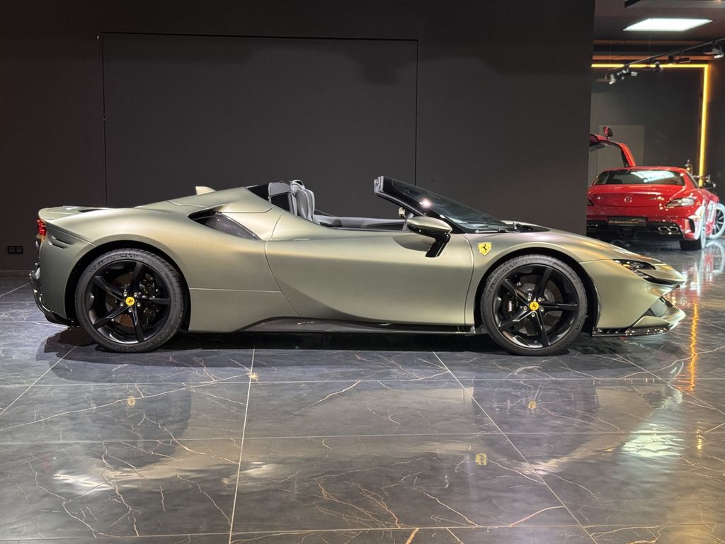 Ferrari SF90 2024