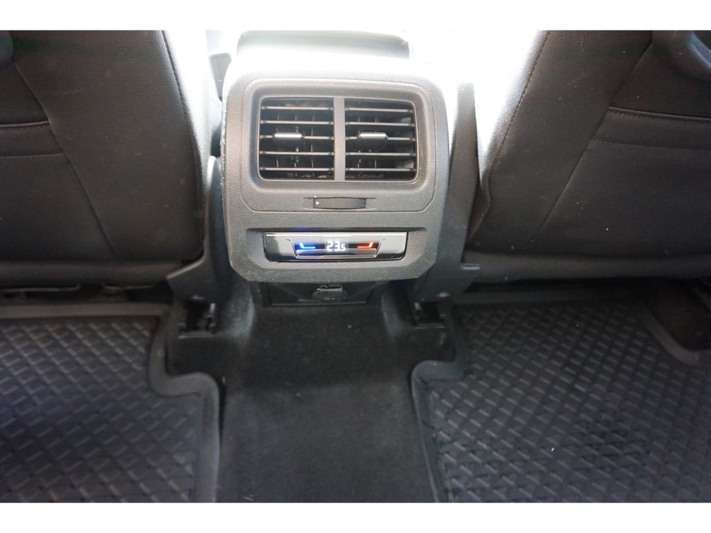 Volkswagen Touran 2023