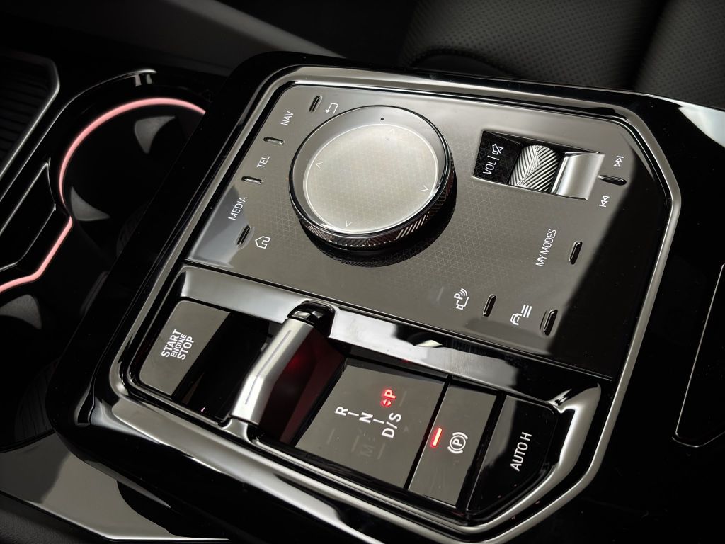BMW 530 2025