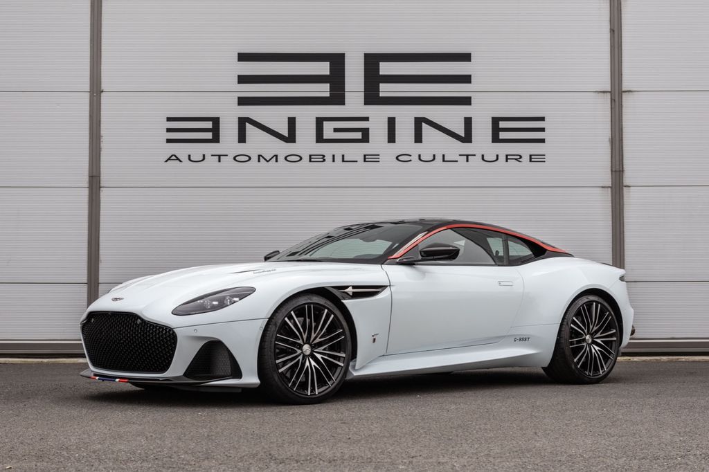 Aston Martin DBS 2019