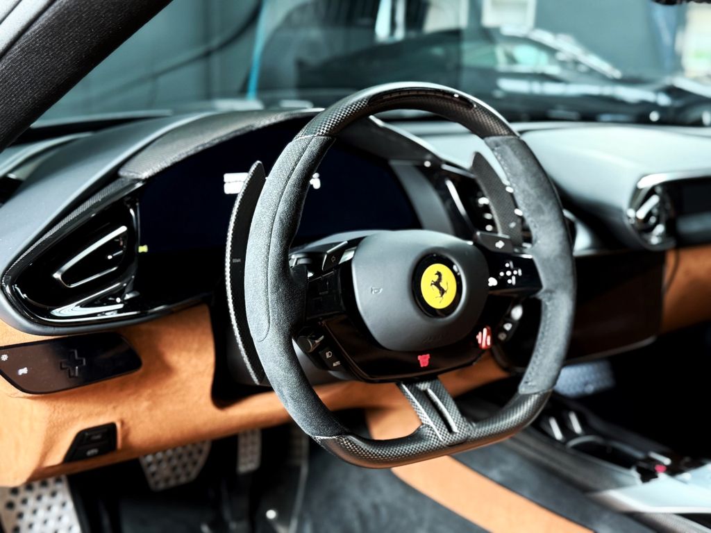 Ferrari 12Cilindri 2025