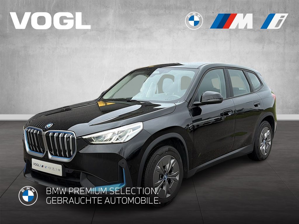BMW iX1 2023