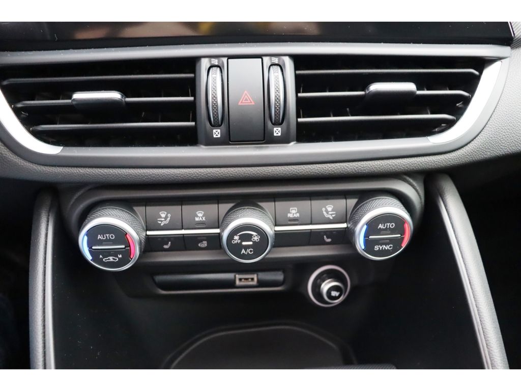 Alfa Romeo Giulia 2023