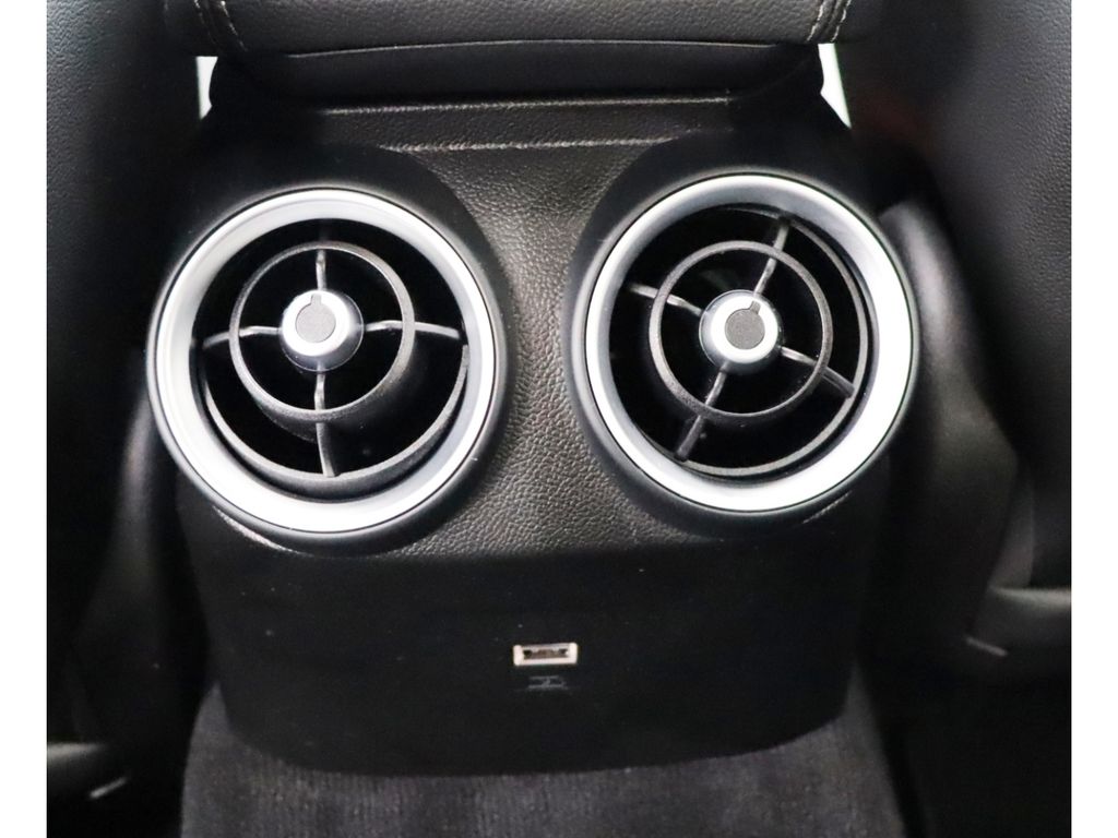 Alfa Romeo Giulia 2023