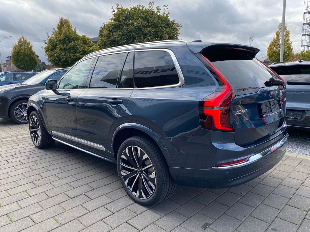 Volvo XC90 2025