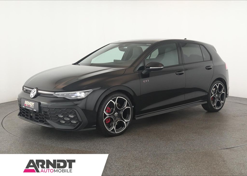 Volkswagen Golf 2025