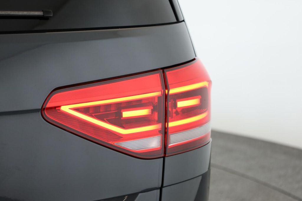 Volkswagen Touran 2025