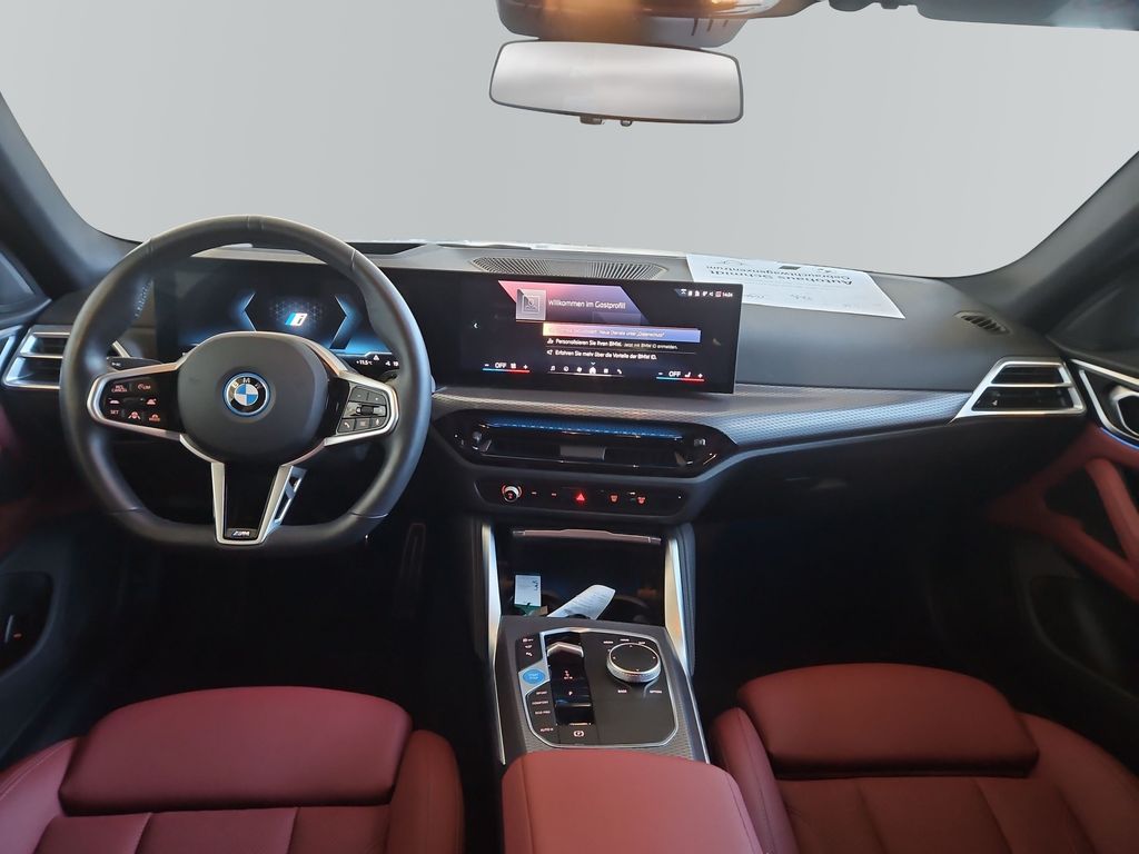 BMW i4 2025
