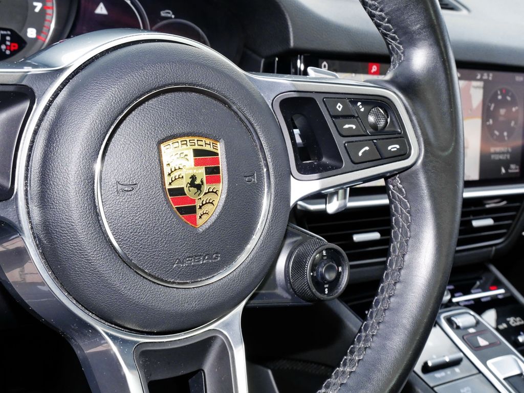 Porsche Cayenne 2021