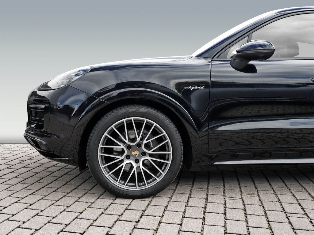 Porsche Cayenne 2021