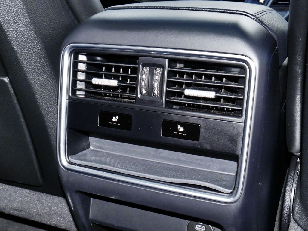 Porsche Cayenne 2021