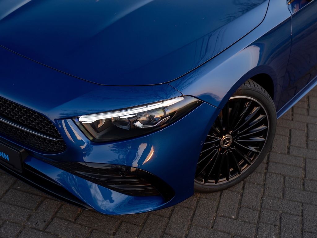 Mercedes-Benz A 200 2025