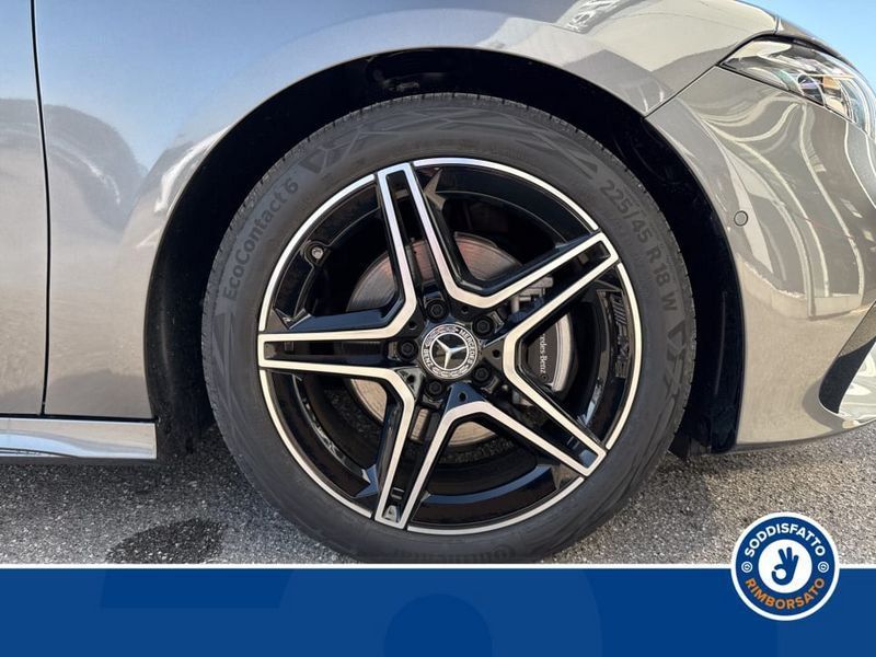Mercedes-Benz A 180 2025