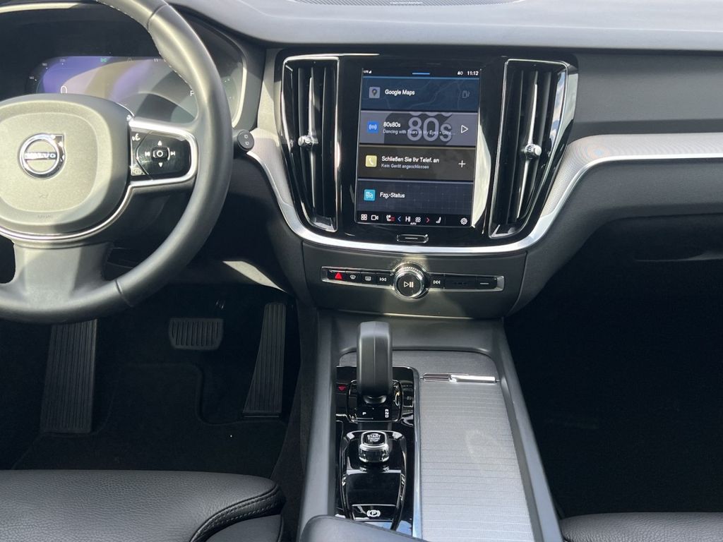 Volvo V60 Cross Country 2023