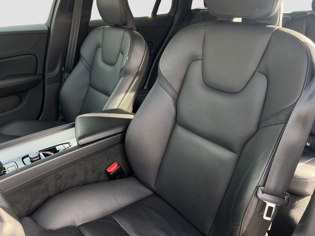 Volvo V60 Cross Country 2023