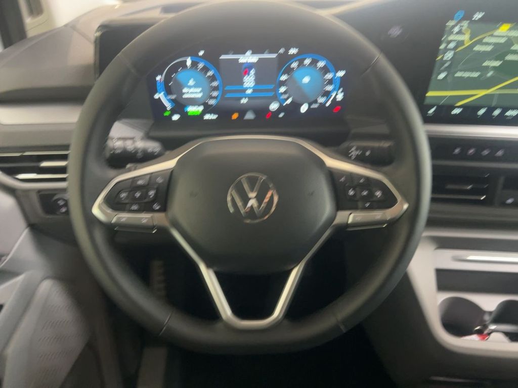 Volkswagen T7 Caravelle