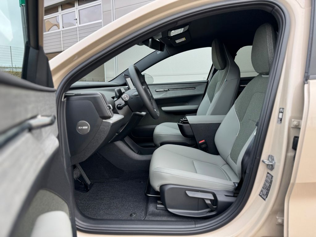 Volvo EX30