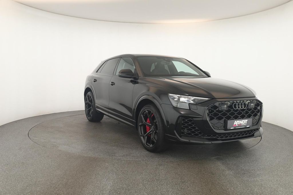 Audi RSQ8 2025