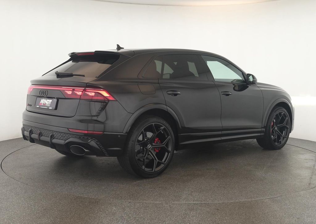 Audi RSQ8 2025